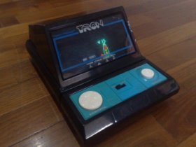 TRON LCD Game